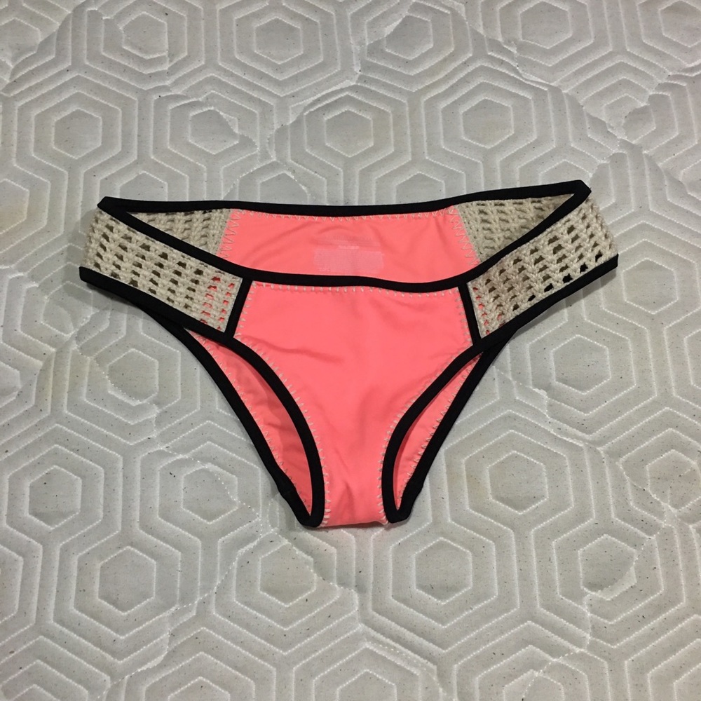 Victoria’s Secret Pink Bathing Suit Bottom (L)